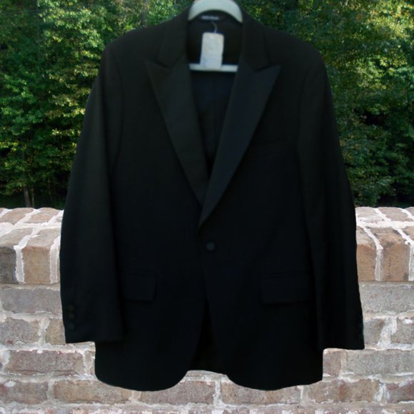 Roots Tuxedo Jacket - Size 40